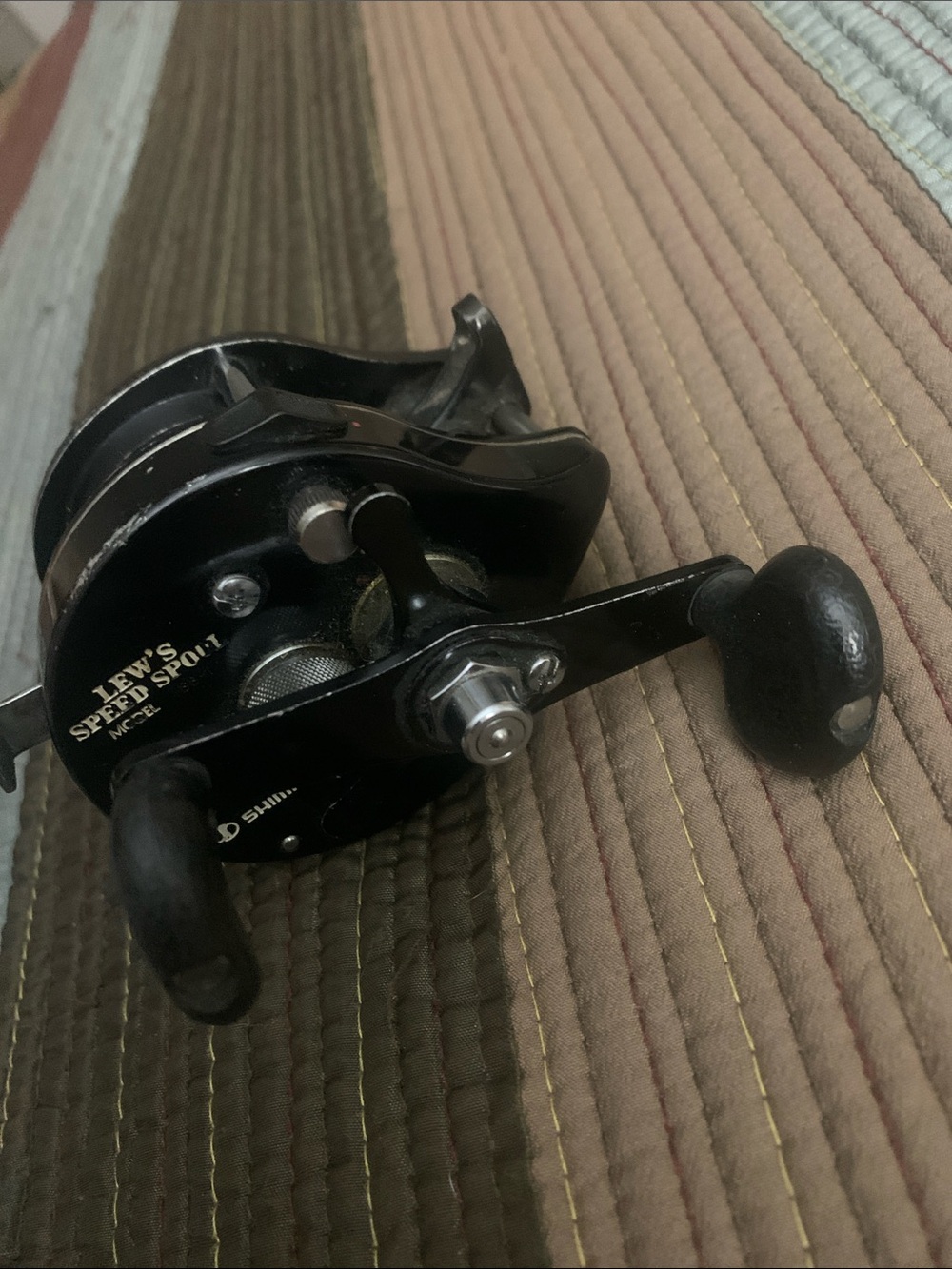 Lew's Speed Spool Casting Reel in Black